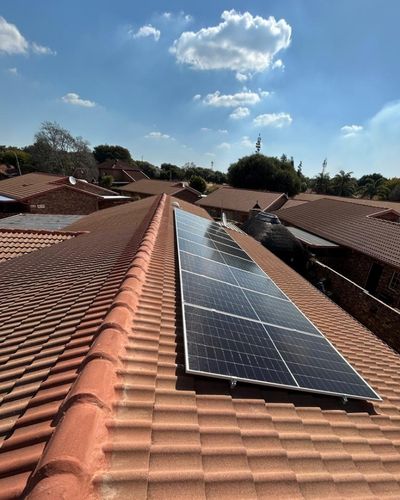 Solar Panel Installer Eldoraigne