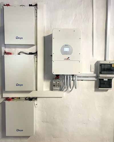 Tweeling Solar Panels Inverters and Lithium Batteries Installer